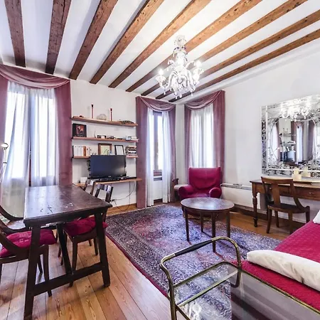 Biennale Apartamento *