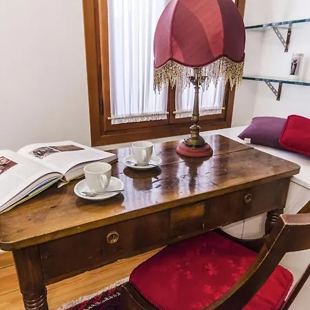 Biennale Apartamento